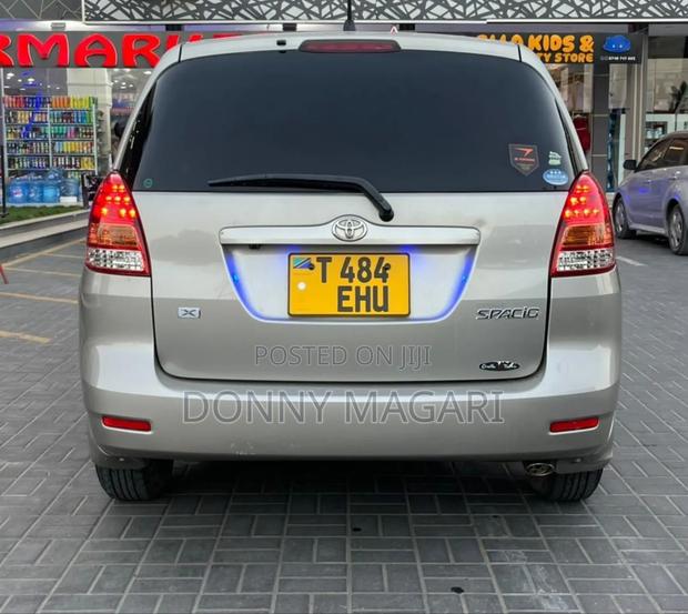 Toyota Corolla Spacio 1.5 X 2004 Silver