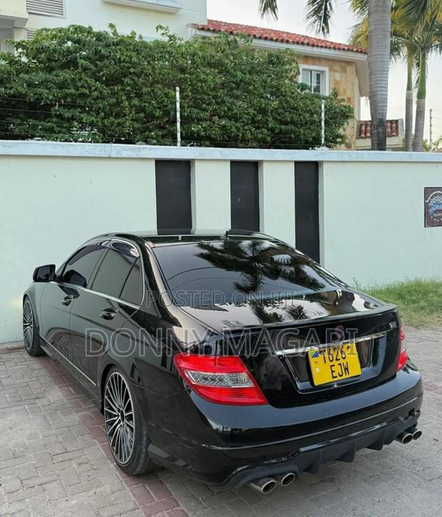 Mercedes-Benz C-Class 2009 Black