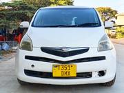 Toyota Ractis 2006 White for sale