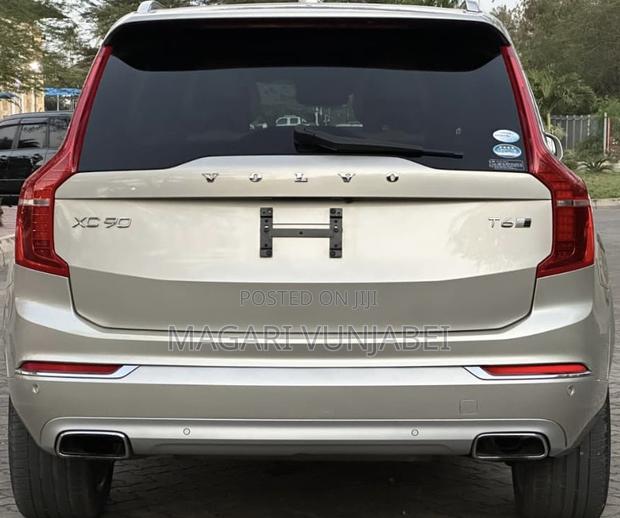 Volvo XC90 2016 Gold