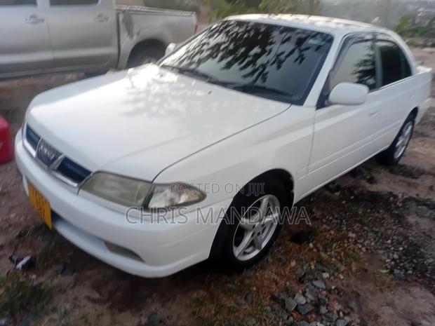 Toyota Carina 1.5 FWD Sedan 2000 White