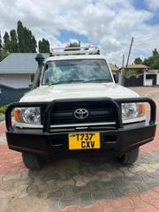 Toyota Land Cruiser 2001 White for sale