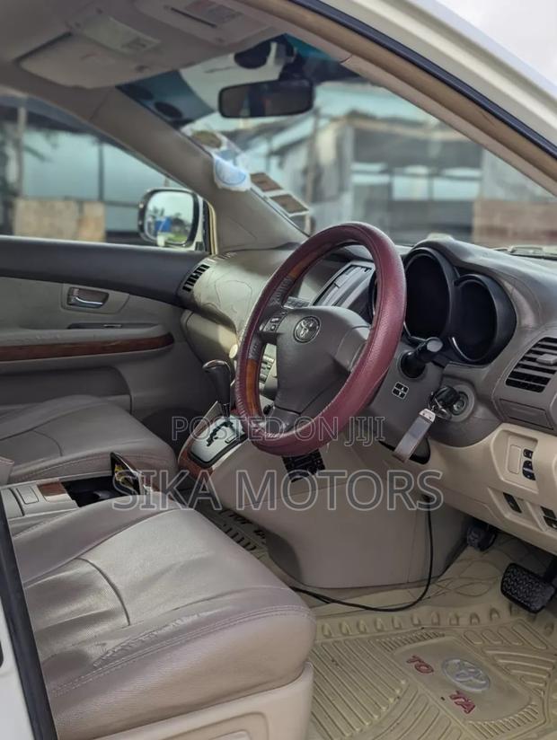 Toyota Harrier 2.4 2005 White