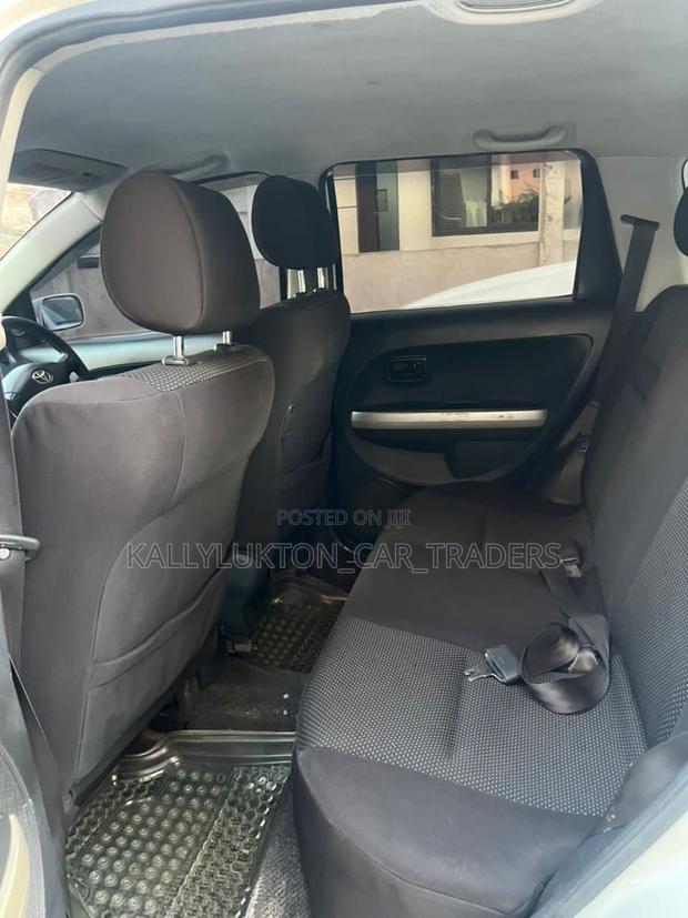 Toyota IST 2003 White