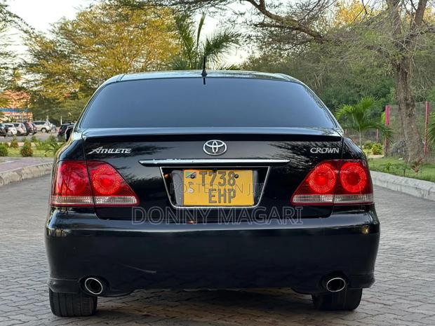 Toyota Crown 2007 Black