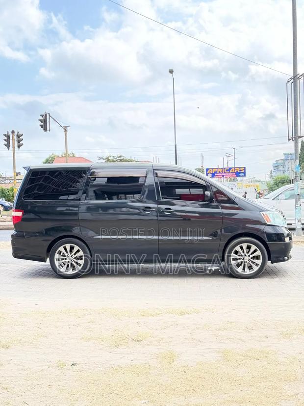Toyota Alphard 2.4 Petrol AWD 2005 Black