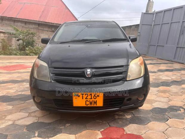 Toyota IST 2006 Black