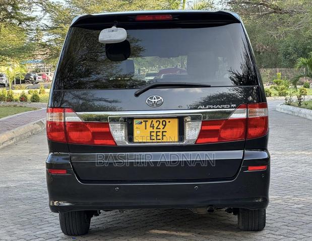 Toyota Alphard 2.4 Petrol FWD 2004 Black