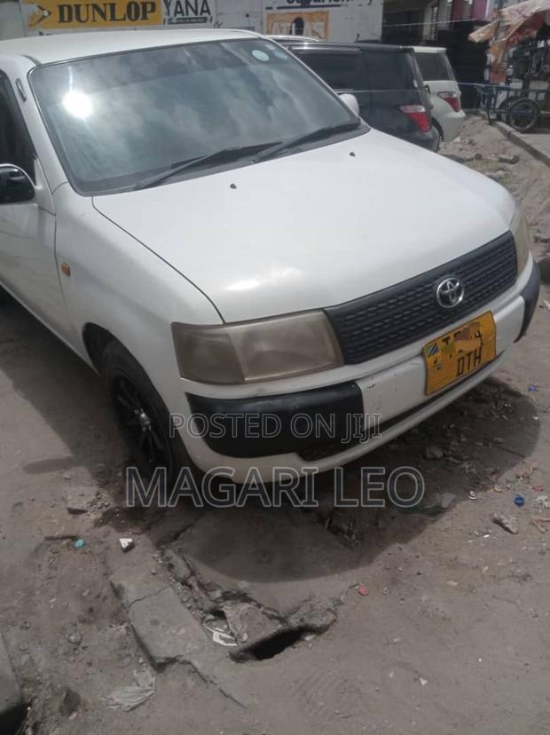 Toyota Probox 2004 White