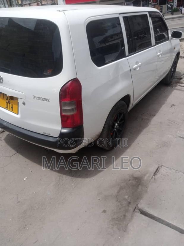 Toyota Probox 2004 White