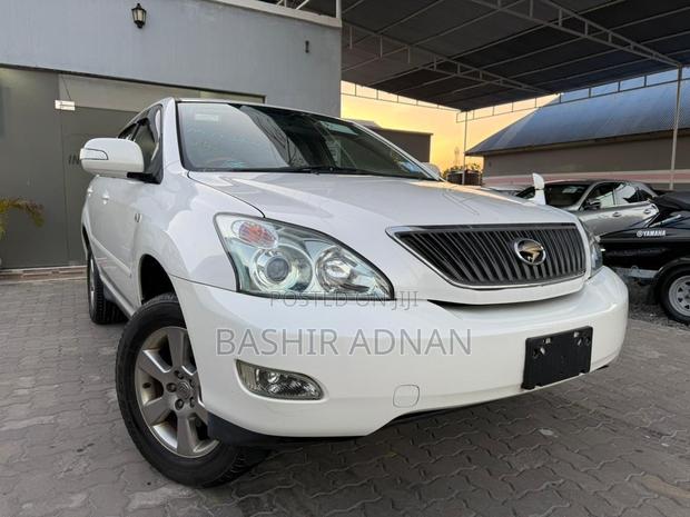 Toyota Harrier 2.4 2005 White