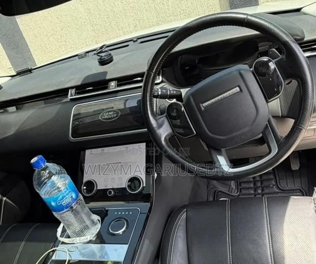 Land Rover Range Rover Velar 2018 Pearl