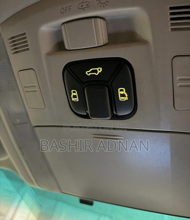 Toyota Vellfire 2008 Gray