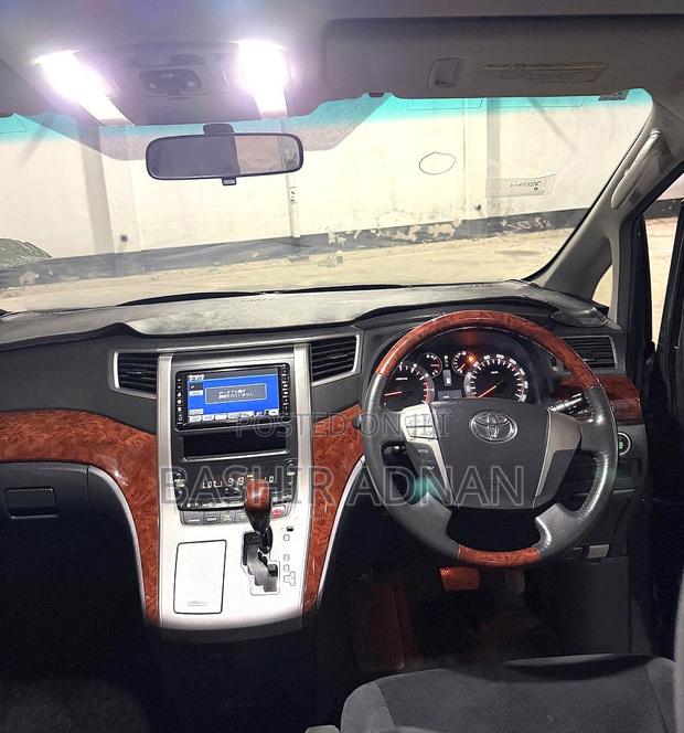 Toyota Vellfire 2008 Gray