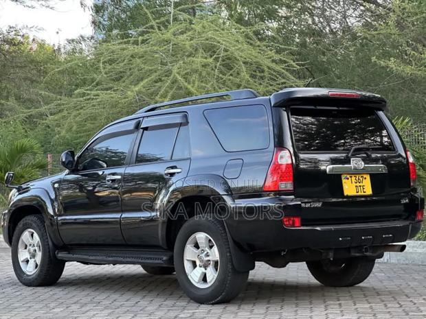Toyota Hilux Surf 2.7 SSR 2007 Black