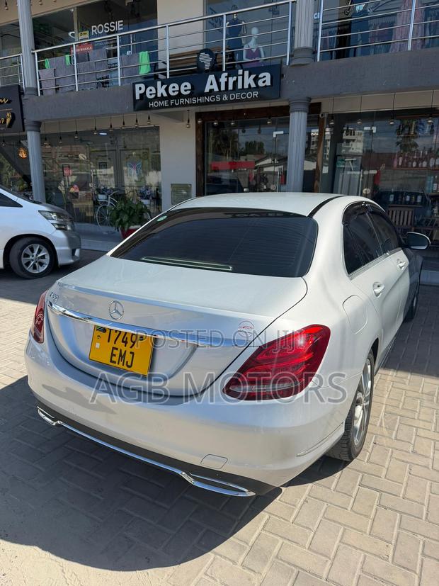 Mercedes-Benz C-Class C 180 (C204) 2014 Silver