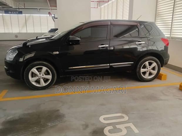 Nissan Dualis 2010 Black