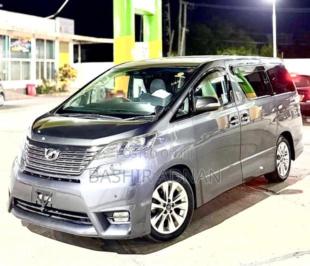 Toyota Vellfire 2008 Gray