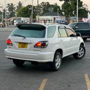 Toyota Harrier 2002 White for sale