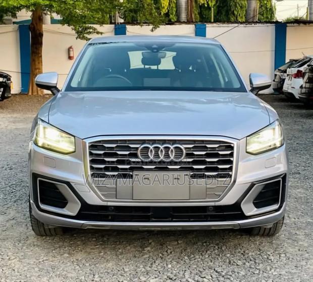 Audi Q2 2018 Silver