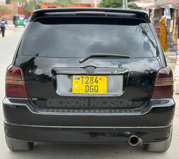 Toyota Kluger 2003 Black