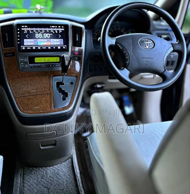 Toyota Alphard 2.4 Petrol AWD 2006 Black