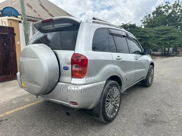 Toyota RAV4 2002 Silver