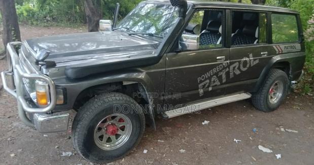 Nissan Patrol 2005 Gray