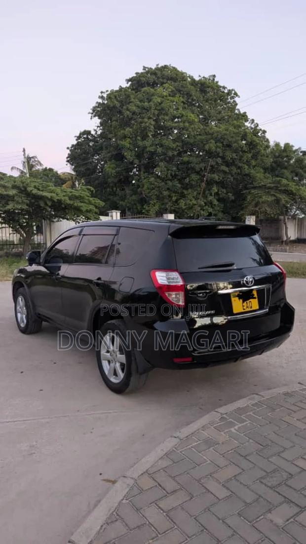 Toyota Vanguard 2009 Black
