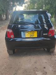 Toyota IST 2004 Black for sale