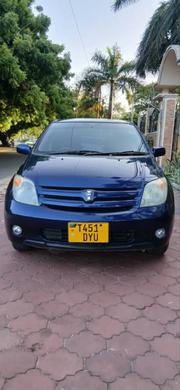Toyota IST 2004 Blue for sale