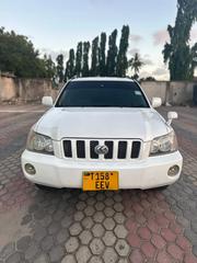 Toyota Kluger 2004 White for sale