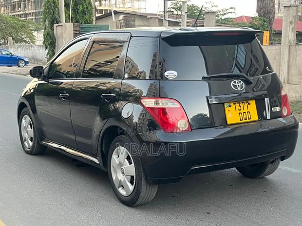 Toyota IST 2006 Black