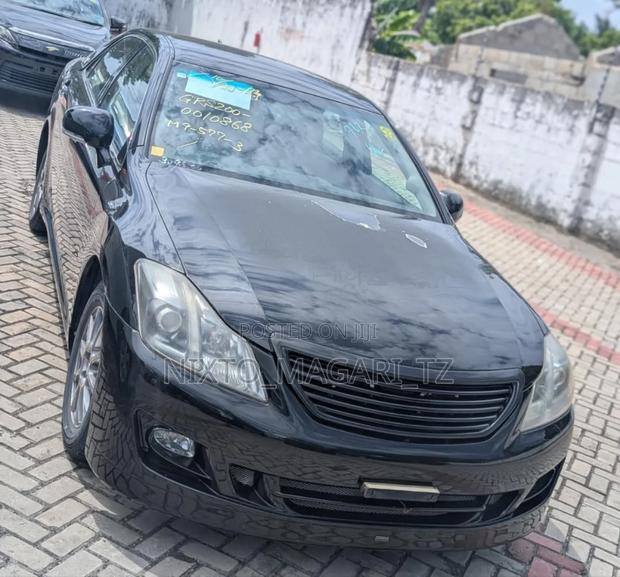 Toyota Crown 2009 Black