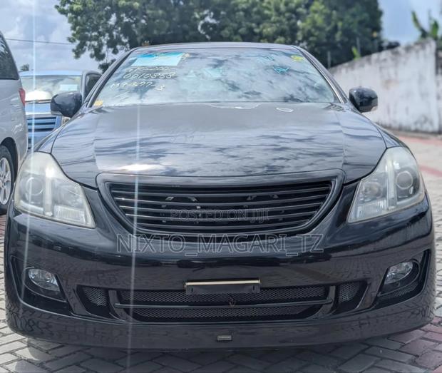 Toyota Crown 2009 Black