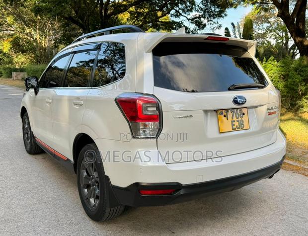 Subaru Forester 2017 White