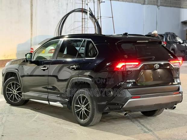 Toyota Harrier 2020 Black
