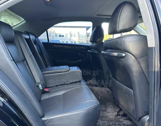 Toyota Crown 2006 Matt Black
