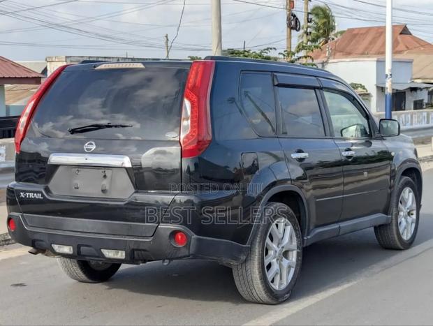 Nissan X-Trail 2.0 Petrol AWD 2013 Black