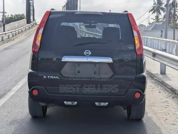 Nissan X-Trail 2.0 Petrol AWD 2013 Black