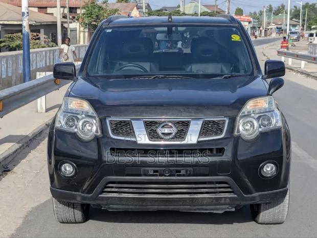 Nissan X-Trail 2.0 Petrol AWD 2013 Black