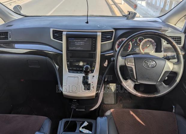 Toyota Alphard 2014 Black