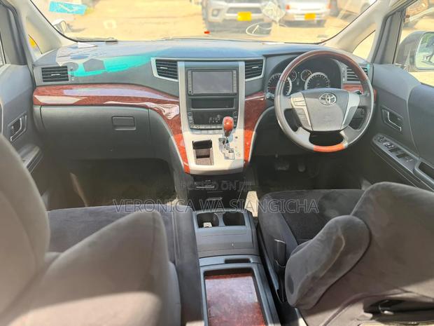 Toyota Alphard 2010 White