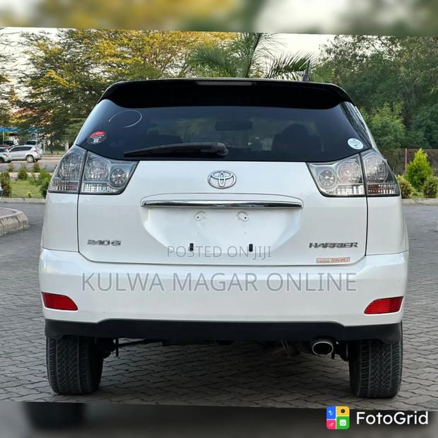 Toyota Harrier 2006 White