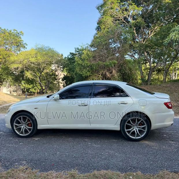 Toyota Mark X 2005 White