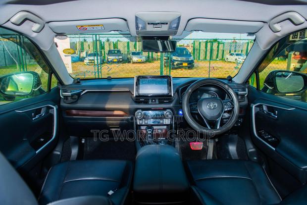 Toyota RAV4 2020 White