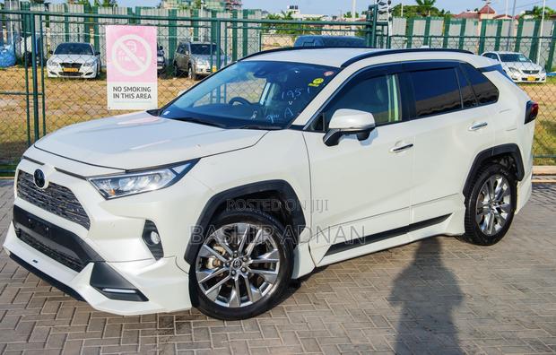 Toyota RAV4 2020 White