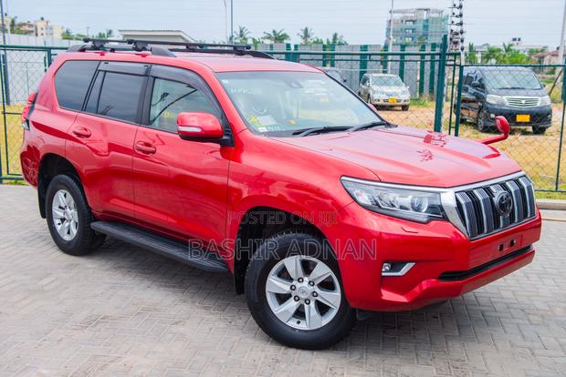 Toyota Land Cruiser Prado 2.8 2020 Red