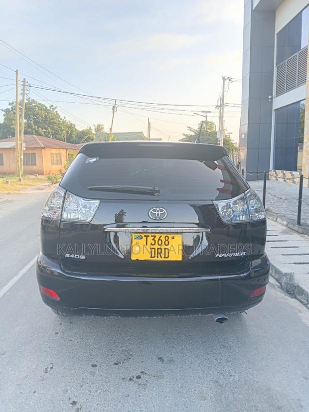 Toyota Harrier 2004 Black