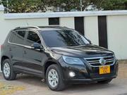 Volkswagen Tiguan 2.0 S 2009 Black for sale